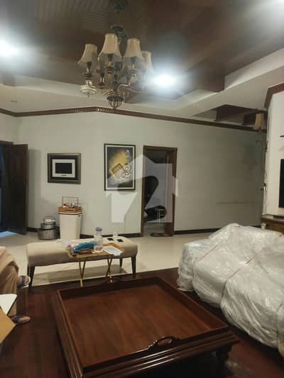 Luxury Corner House For Rent