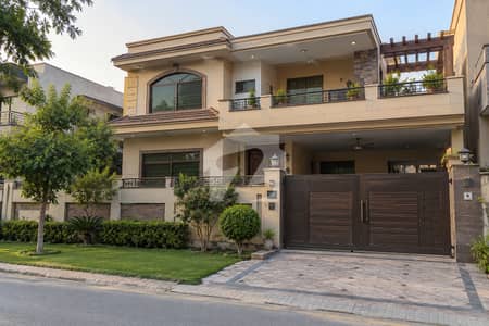 1 kanal House Available For Sale In DHA Phase 1