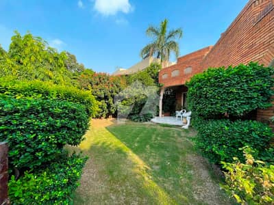 One Kanal Used Modern Design Bungalow For Sale At Prime Location Of DHA Lahore Near To Park Masjid & Commercial Market. One Kanal Used Modern Design Bungalow For Sale At Prime Location Of DHA Lahore Near To Park Masjid & Commercial Market.