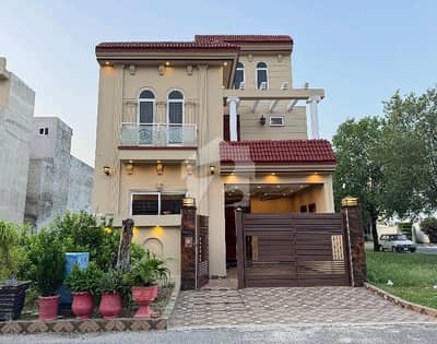 Prime Location 5 Marla Spacious House Is Available In Citi Housing Society For sale Prime Location 5 Marla Spacious House Is Available In Citi Housing Society For sale