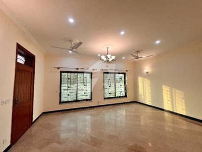 G13 Islamabad 10 Marla Ground Portion Available For Rent