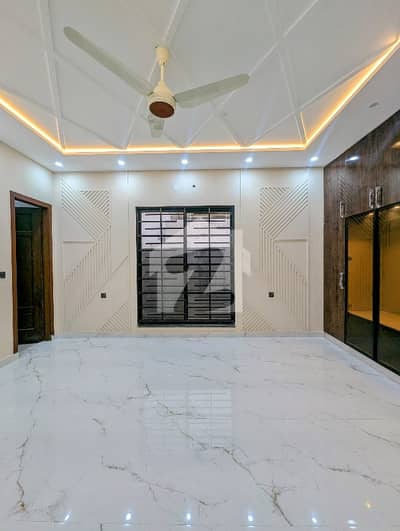 10marla brand new upper portion lower locked for Rent in fazaia society