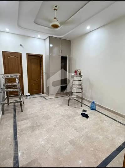 4.5 Marla 2ND Floor New Available For Rent (New Iqbal Park)
