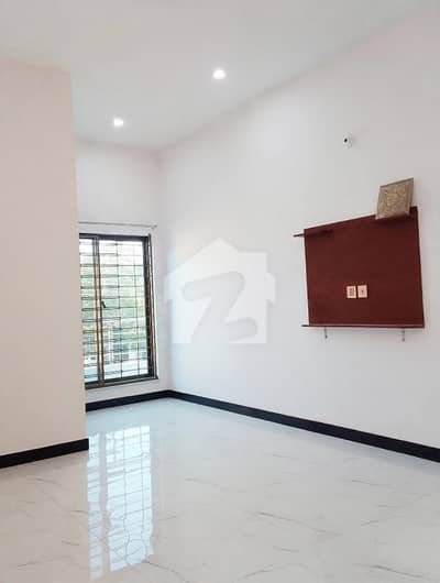 10 Marla Tile Floor Upper Portion For Rent In Wapda Town Phase 1