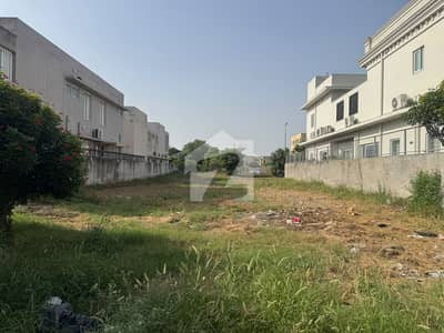 Prime 1 Kanal Plot For Sale In Block Y, DHA Phase 7 Lahore Excellent Location