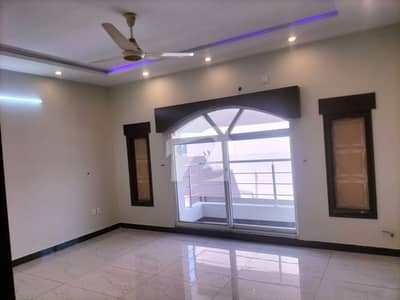 1 Kanal Brand New Upper Portion Available For Rent In Dha Two