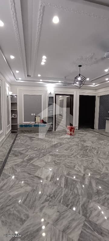 8 MARLA UPPER PORTIONS IN MILITARY ACCOUNT SOCIETY COLLEGE ROAD LAHORE