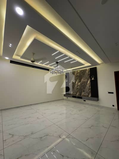 Brand New D Cutting Zone B Planning 2 + 4 Basement Pool