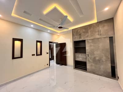 8 Marla upper Portion Available For Rent In G-13/2 Without Rooftop