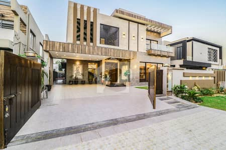 One Kanal Ultra Modern New Bungalow Situated At Heart Of Phase 6 Near Park And Market For Rent