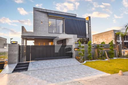 Top Of Line One Kanal Gorgeous Bungalow Available For Rent Walking Distance From Big Park