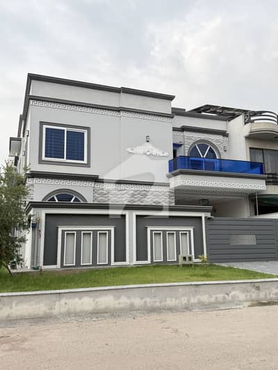 Brand New 35x70 House for Sale A beautiful brand-new 35x70 house is available for sale. Designed with a modern style, elegant finishing, and spacious living areas, this property is an excellent choice for families looking for a fresh, comfortable, and lu