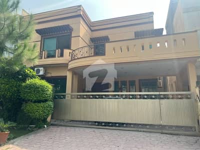 آئی ۔ 8/3 آئی ۔ 8,اسلام آباد میں 3 کمروں کا 12 مرلہ بالائی پورشن 1.5 لاکھ میں کرایہ پر دستیاب ہے۔