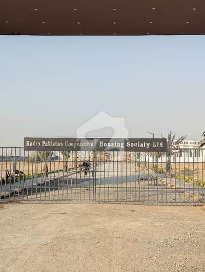 128 Sq Yards 40ft Road Corner Available For Sale