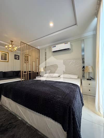 Ready To move Appartment for sale in Bahria Town Lahore