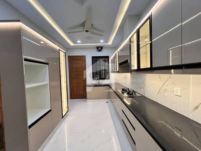 7 Marla Upper Portion Available On Rent G-13/3