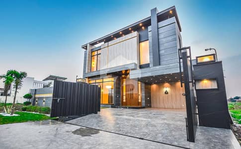 One Kanal Ultra Modern Bungalow Situated At Most Prime Location Near Park And Market One Kanal Ultra Modern Bungalow Situated At Most Prime Location Near Park And Market