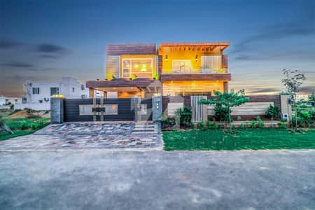 One Kanal Ultra Modern Luxurious Bungalow Available For Rent Walking Distance From Big Park One Kanal Ultra Modern Luxurious Bungalow Available For Rent Walking Distance From Big Park
