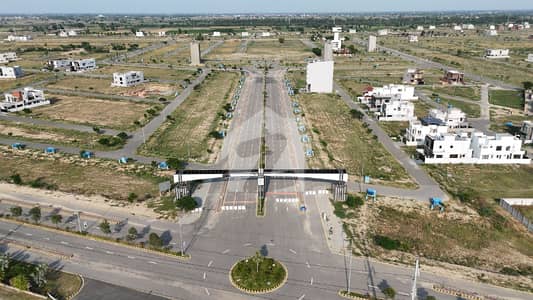 DHA Lahore Phase 8 Ivy Green: A Great Deal On A 5 Marla Plot