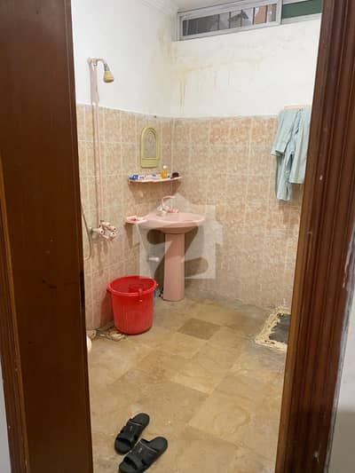 25x40 triple story house for sale in g13/4