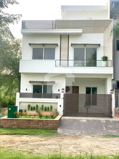 4 marla house with modern style and finishing