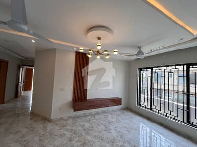 10 Marla (35x70) Like New Full House For Rent In G-13 Islamabad