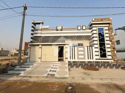 سعدی گارڈن - بلاک 5 سعدی گارڈن,سکیم 33,کراچی میں 3 کمروں کا 10 مرلہ مکان 3.5 کروڑ میں برائے فروخت۔