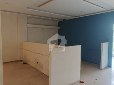 DEFENSE Service Estate Offer 4 Marla 2nd Floor Office For Rent