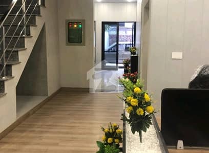 Highly-coveted Prime Location 10000 Square Feet Office Is Available In Gulberg For rent Highly-coveted Prime Location 10000 Square Feet Office Is Available In Gulberg For rent