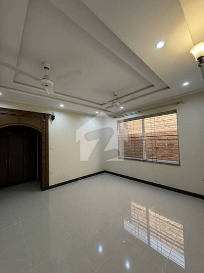 Hayatabad Phase 2 Sector H3 20 Marla Corner House Available For Rent.