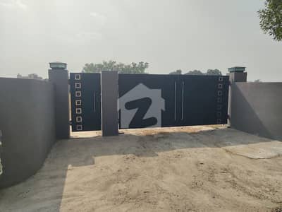 لکھوکی بیدیاں روڈ,لاہور میں 8 کنال Studio فارم ہاؤس 4.5 کروڑ میں برائے فروخت۔