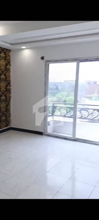 High Court Road Flat Sized 1200 Square Feet