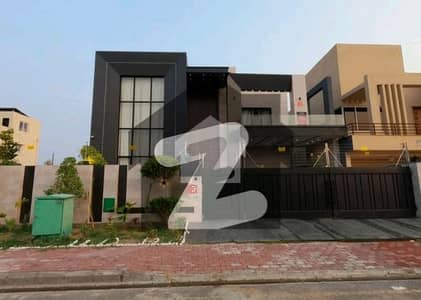 1 Kanal House For Grabs In Bahria Town