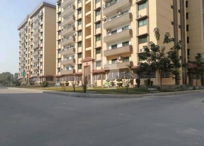 عسکری 11 ۔ سیکٹر بی اپارٹمنٹس عسکری 11,عسکری,لاہور میں 3 کمروں کا 10 مرلہ فلیٹ 4.65 کروڑ میں برائے فروخت۔
