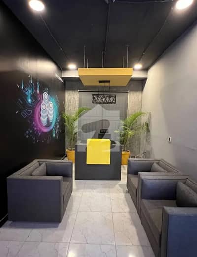 ڈی ایچ اے فیز 8 ڈی ایچ اے ڈیفینس,لاہور میں 8 مرلہ Studio دفتر 1.4 لاکھ میں کرایہ پر دستیاب ہے۔
