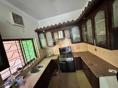 MIAN BROTHERS OFFER DEFENCE PHASE 3 MAINTAINED 5 MARLA WITH BASEMENT HOUSE AT TOP LOCATION FOR SALE ALMOST FINAL 3,28,00,000 {ORIGINAL PICTURES}