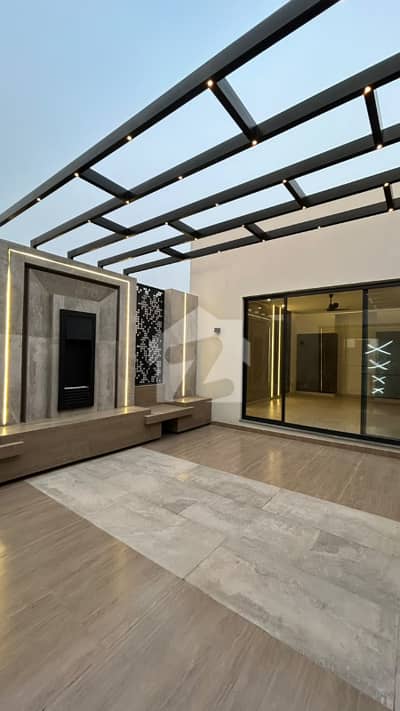 1 KANAL | 5-BEDROOM LUXURY HOUSE FOR SALE IN DHA PHASE 7, LAHORE
