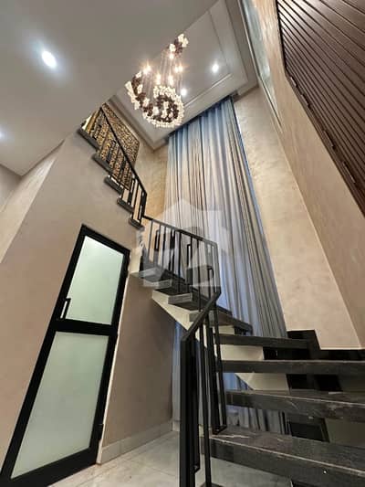 Prime Location Wapda Town 10 Marla House Up For rent