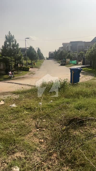 90 Marla 3 Pairs Plot Is Available For Sale In DHA 3 Sctor B