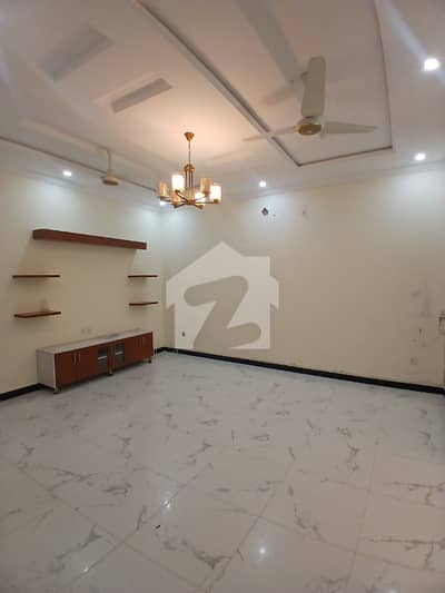 10 Marla house available for sale in Bahria Enclave