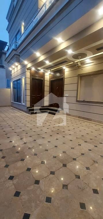 On Excellent Location House Of 1 Kanal Available For sale In Canal View Housing Scheme