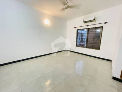 F-7 Excellent Independent Upper Portion 500 SQY Proper 3 Bedrooms, 3 Attached Bathrooms Modern Fittings, ACs Installed Along With Tile Flooring