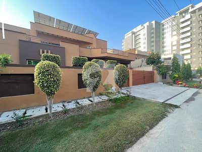 20 MARLA 4 BEDROOMS BRIG HOUSE AVAILABLE FOR SALE