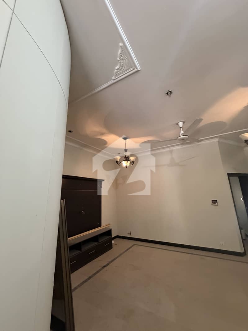 35x70 House for Rent Spacious & Beautiful Home 35x70 House for Rent Spacious & Beautiful Home