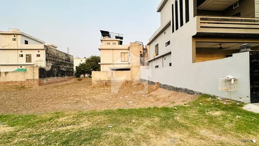 Premium 10 Marla Plot For Sale Tulip Overseas Block, Park View City, Lahore