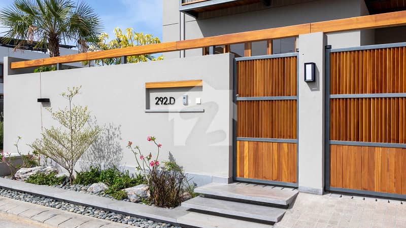 Beautiful House In DHA Phase 5 Beautiful House In DHA Phase 5