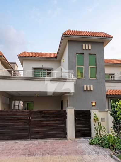 12 Marla 4-Bedroom House for Sale in Askari 11, Sector B, Lahore Prime Location