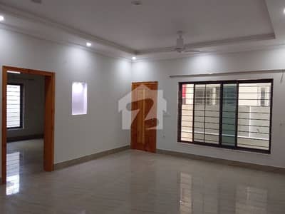 3 Bed 16 Marla Ground Portion