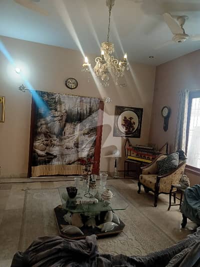 Saadi Town House For Sale 400 Sq Yd Single Story