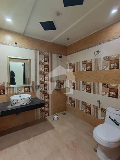 10 Marla 3 Bed Upper Portion House For Rent
